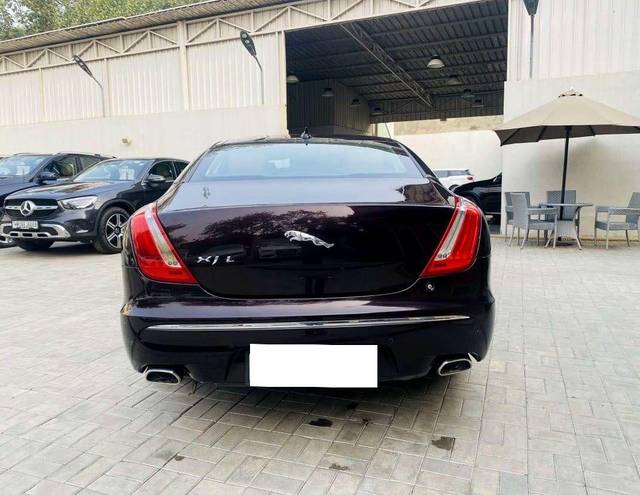 https://images10.gaadi.com/usedcar_image/3694026/original/processed_img2924398__usedcar_1_12__10151701247986_1701248039.jpeg?imwidth=6401