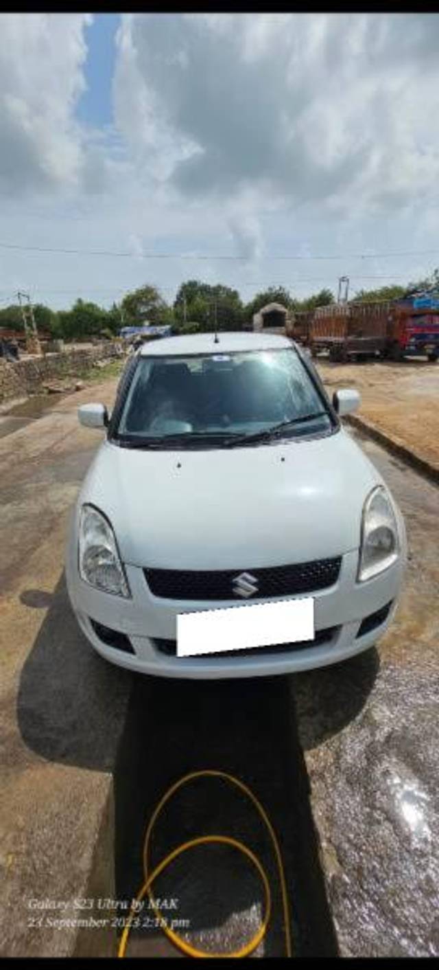 https://images10.gaadi.com/usedcar_image/3694050/original/processed_2f4e1e88-e989-4068-be3c-074f4d8be01c.jpg?imwidth=6400