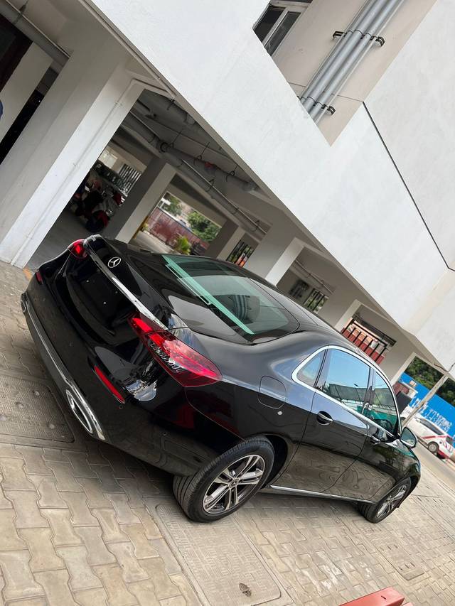https://images10.gaadi.com/usedcar_image/3694127/original/img2924463__used_car_2924463_1701250787.jpg?imwidth=6401