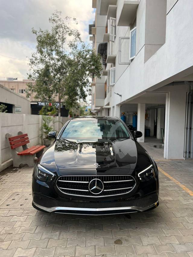 https://images10.gaadi.com/usedcar_image/3694127/original/processed_img2924463__used_car_2924463_1701250758.jpg?imwidth=6400