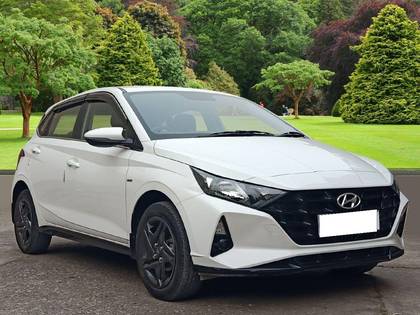 Hyundai i20 Sportz IVT Hyundai i20 Sportz IVT