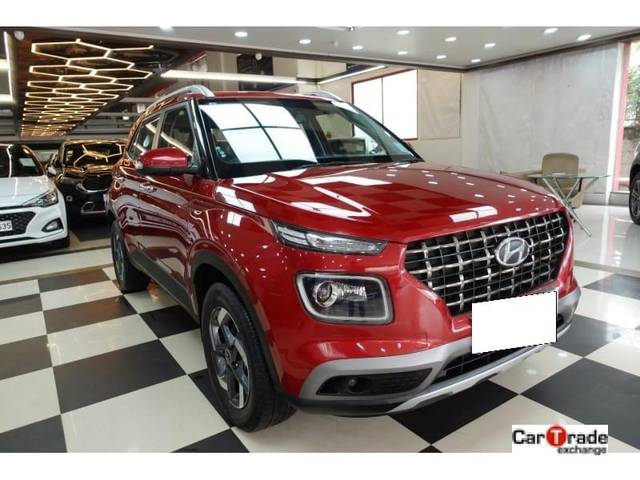https://images10.gaadi.com/usedcar_image/3694141/original/processed_img2924471__used_car_2924471_1701251063.jpg?imwidth=6400