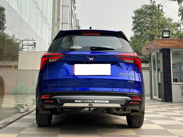 https://images10.gaadi.com/usedcar_image/3694143/original/processed_img2924472__used_car_2924472_1701251111.jpg?imwidth=6402