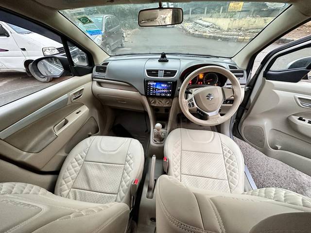 https://images10.gaadi.com/usedcar_image/3694165/original/img2924484__used_car_2924484_1701252175.jpg?imwidth=6401