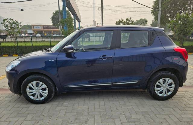 https://images10.gaadi.com/usedcar_image/3694169/original/processed_img2924487__used_car_2924487_1701252306.jpg?imwidth=6402