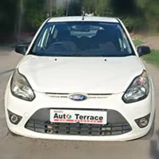 https://images10.gaadi.com/usedcar_image/3694191/original/img3694191__replace_img_65671392b53bc_1701254034.png?imwidth=6400