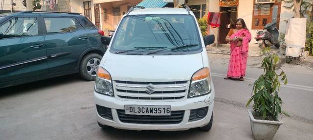 https://images10.gaadi.com/usedcar_image/3694201/original/22__VCC_IMG_1700645129014_1822623_94_1700645224.jpg?imwidth=6400