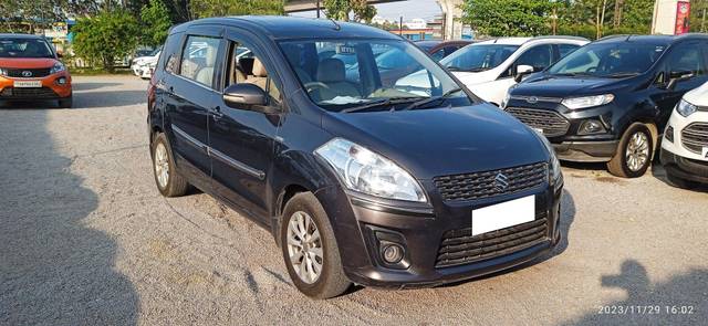 https://images10.gaadi.com/usedcar_image/3694249/original/processed_img2924547__used_car_2924547_1701254989.jpg?imwidth=6401