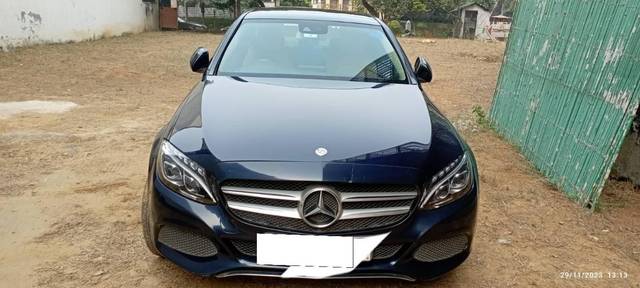 https://images10.gaadi.com/usedcar_image/3694279/original/processed_c97abac4-92d3-4f03-8638-e55213362116.jpg?imwidth=6400