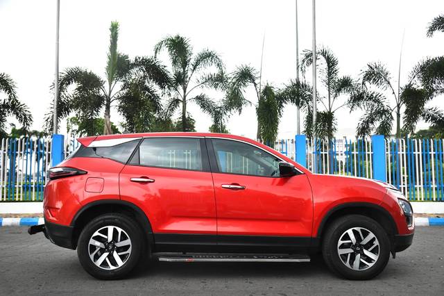 https://images10.gaadi.com/usedcar_image/3694304/original/img2924574__used_car_2924574_1701256951.jpg?imwidth=6401