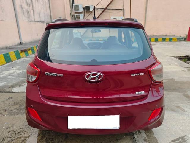 https://images10.gaadi.com/usedcar_image/3694312/original/processed_img2924578__used_car_2924578_1701257107.jpg?imwidth=6402