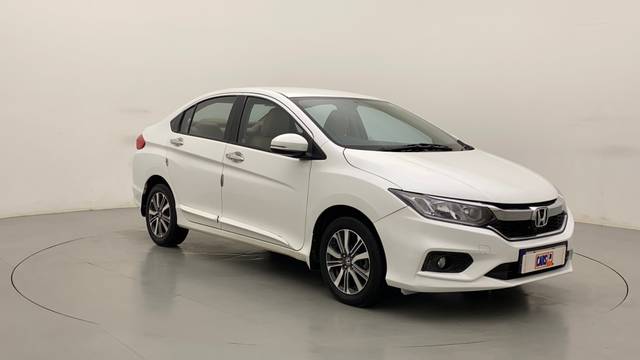 https://images10.gaadi.com/usedcar_image/3694329/original/9ba95cde-65c3-4268-add2-b6c6d458c55e__42.jpg?imwidth=6400