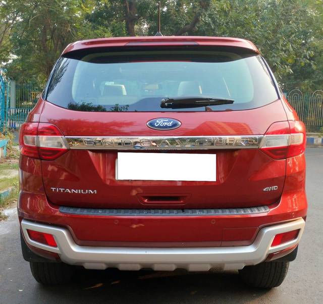 https://images10.gaadi.com/usedcar_image/3694408/original/processed_img2924638__used_car_2924638_1702987920.jpg?imwidth=6401