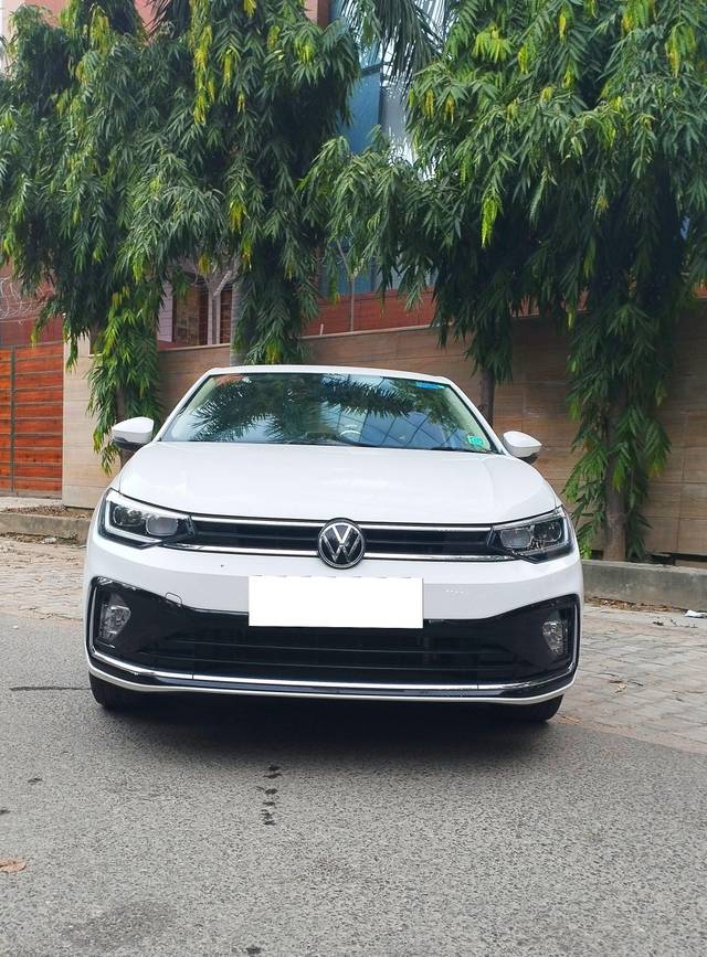 https://images10.gaadi.com/usedcar_image/3694445/original/processed_img2924668__used_car_2924668_1701328637.jpg?imwidth=6402