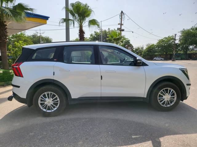 https://images10.gaadi.com/usedcar_image/3694454/original/img2924675__used_car_2924675_1701312449.jpg?imwidth=6401