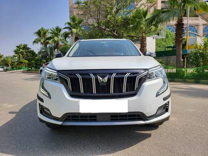 Mahindra XUV700 AX3 AT Mahindra XUV700 AX3 AT