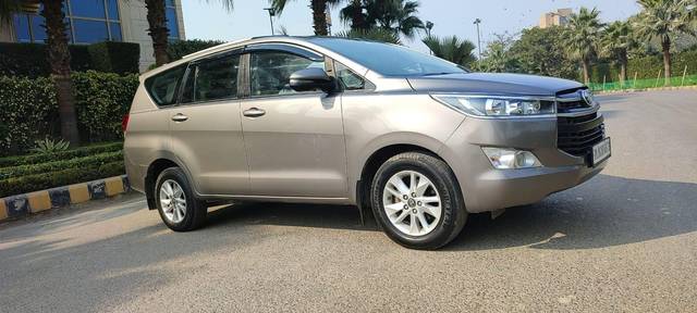 https://images10.gaadi.com/usedcar_image/3694502/original/processed_img2924712__used_car_2924712_1701311891.jpg?imwidth=6400