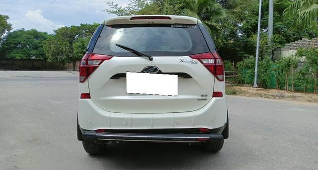 https://images10.gaadi.com/usedcar_image/3694522/original/processed_img2924729__used_car_2924729_1701312037.jpg?imwidth=6401