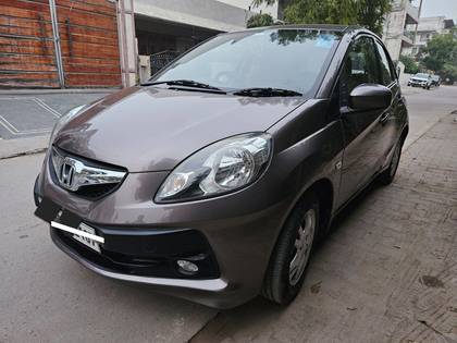 Honda Brio VX AT Honda Brio VX AT