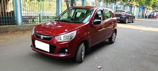 https://images10.gaadi.com/usedcar_image/3694650/original/processed_img2924792__used_car_2924792_1701314078.jpg?imwidth=6400