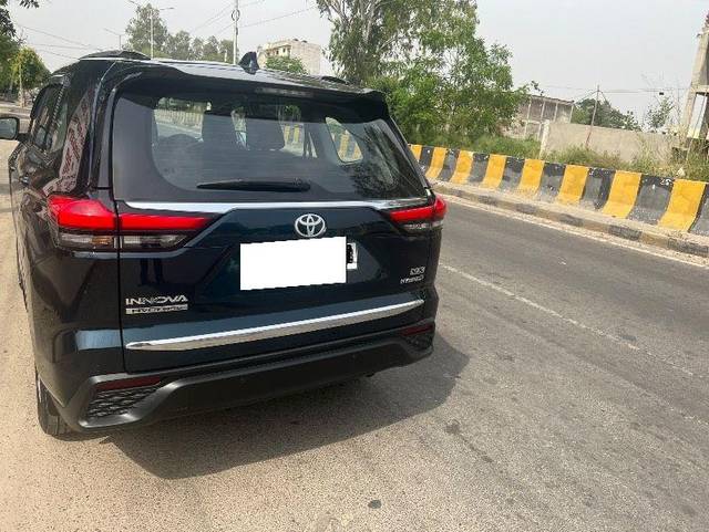 https://images10.gaadi.com/usedcar_image/3694726/original/processed_970b2e30-4573-4d47-ae1d-39344b9f18dc.jpeg?imwidth=6401