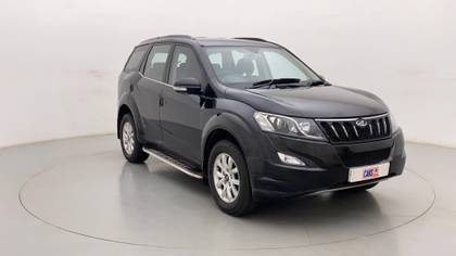Mahindra XUV500 W6 2WD Mahindra XUV500 W6 2WD