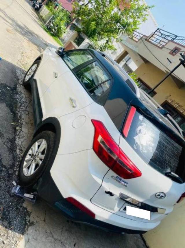 https://images10.gaadi.com/usedcar_image/3694789/original/processed_d287b5dc-c4e1-4b7d-a4de-1beeeac40753.jpg?imwidth=6402