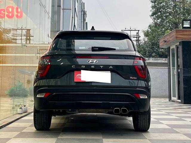 https://images10.gaadi.com/usedcar_image/3694904/original/processed_img2924847__usedcar_whatsappimage2023_11_30at125413pm_1__2924847_1701329210.jpeg?imwidth=6402