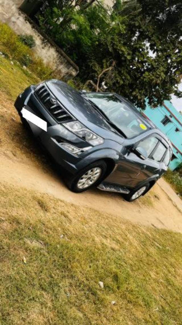 https://images10.gaadi.com/usedcar_image/3694937/original/processed_c244ca7b-5d79-4ad1-9de5-e7149d9a3abc.jpg?imwidth=6402