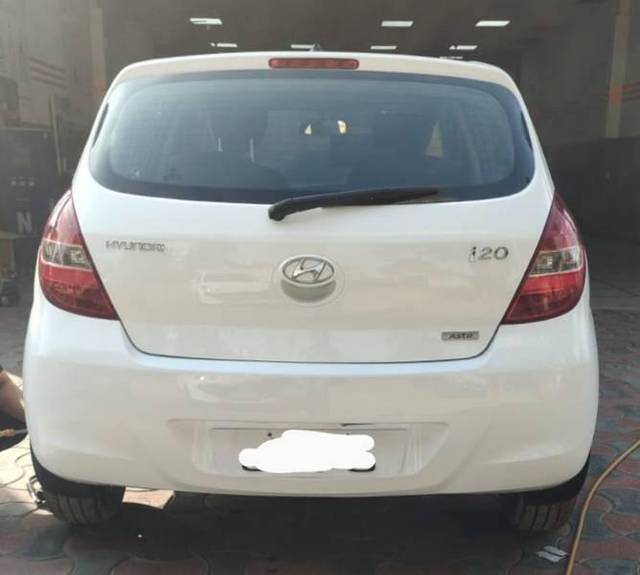 https://images10.gaadi.com/usedcar_image/3694958/original/processed_e1252317-cbc9-473d-aff0-0fe91df7f700.jpg?imwidth=6401