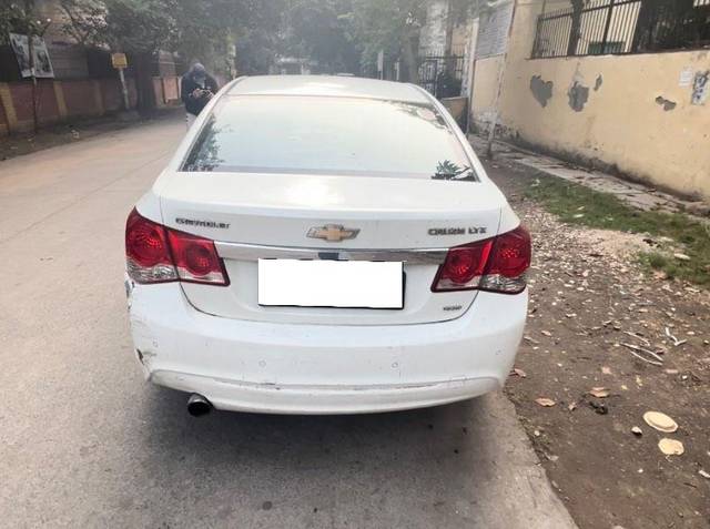 https://images10.gaadi.com/usedcar_image/3694966/original/processed_858b34dc-9aba-4f16-9c0e-70ad76d4acc6.jpeg?imwidth=6402