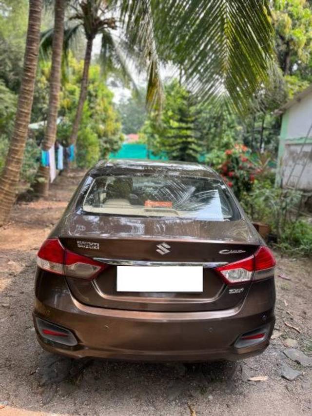 https://images10.gaadi.com/usedcar_image/3695117/original/processed_1267f829-9374-4f4f-a407-9aaf4d94893f.jpg?imwidth=6401
