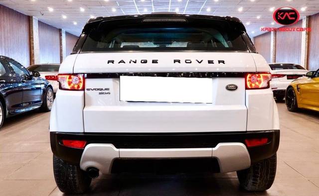 https://images10.gaadi.com/usedcar_image/3695127/original/processed_img2924869__used_car_2924869_1701320113.jpg?imwidth=6402