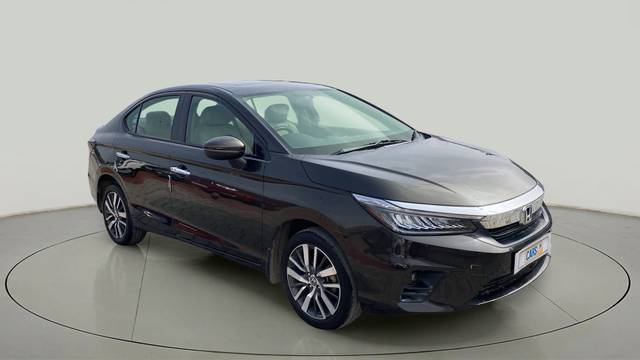 https://images10.gaadi.com/usedcar_image/3695145/original/slot__1-7-Exterior-14632353747-127bcb7d24fd490f8a07f531d23dec94-Exterior-7.jpg?imwidth=6400