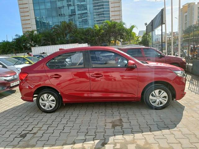 https://images10.gaadi.com/usedcar_image/3695149/original/processed_img2924879__usedcar_whatsappimage2023_11_28at33722pm_1__63411701320204_1701320994.jpeg?imwidth=6401