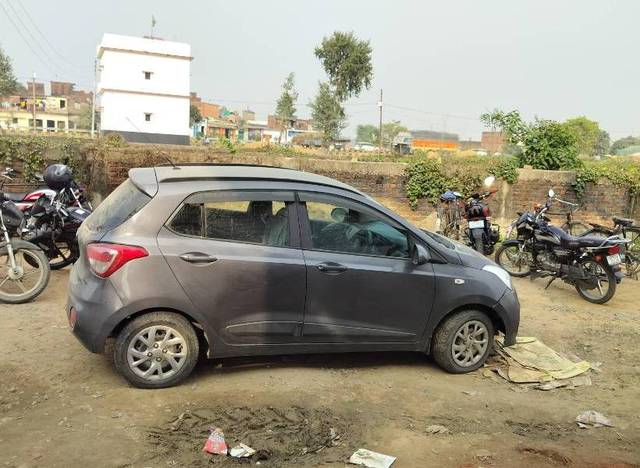 https://images10.gaadi.com/usedcar_image/3695192/original/processed_67a1f601-5e80-4d5c-a26e-4fd2e2a187e7.jpg?imwidth=6402