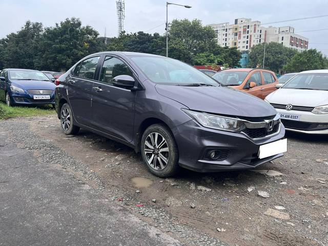https://images10.gaadi.com/usedcar_image/3695199/original/processed_img2924906__usedcar_whatsappimage2023_11_30at110108am_1__63411701322383_1701322431.jpeg?imwidth=6400