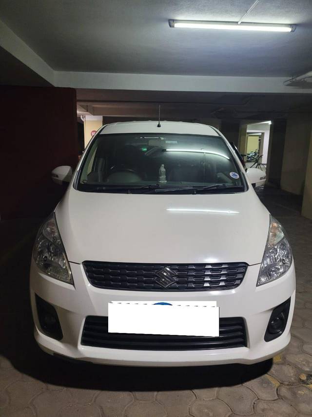 https://images10.gaadi.com/usedcar_image/3695235/original/processed_img2924926__usedcar_1_5701701323376_1701323422.jpeg?imwidth=6400