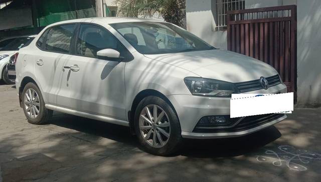 https://images10.gaadi.com/usedcar_image/3695240/original/processed_img2924929__usedcar_4_5701701323602_1701323626.jpeg?imwidth=6400