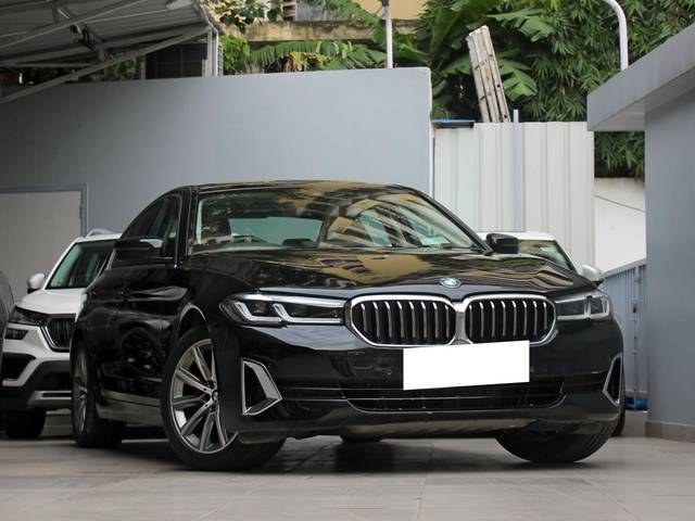 https://images10.gaadi.com/usedcar_image/3695276/original/processed_img2924946__usedcar_1_2924946_1701328793.jpg?imwidth=6400