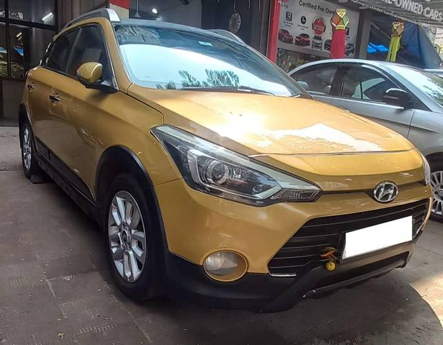 https://images10.gaadi.com/usedcar_image/3695291/original/processed_img2924954__usedcar_whatsappimage2023_11_30at122906pm_2__2924954_1701329420.jpeg?imwidth=6400