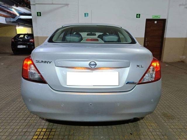 https://images10.gaadi.com/usedcar_image/3695323/original/processed_img2924975__used_car_2924975_1701342584.jpg?imwidth=6402