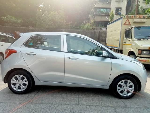 https://images10.gaadi.com/usedcar_image/3695415/original/processed_img2925024__used_car_2925024_1701415317.jpg?imwidth=6401