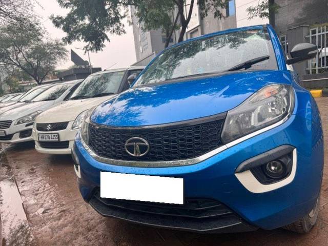 https://images10.gaadi.com/usedcar_image/3695424/original/processed_9a629fa7-dbd2-4468-b434-6420a6353118.jpeg?imwidth=6400