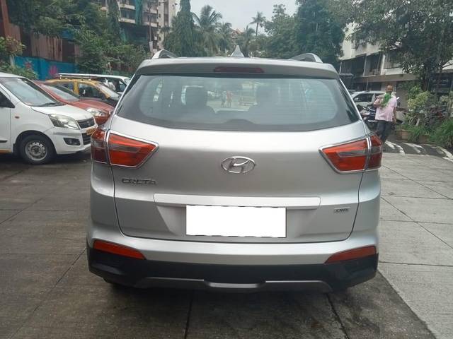 https://images10.gaadi.com/usedcar_image/3695426/original/processed_img2925031__used_car_2925031_1701415178.jpg?imwidth=6402