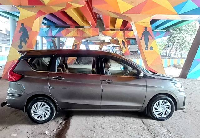 https://images10.gaadi.com/usedcar_image/3695445/original/img2925042__used_car_2925042_1701414834.jpg?imwidth=6401