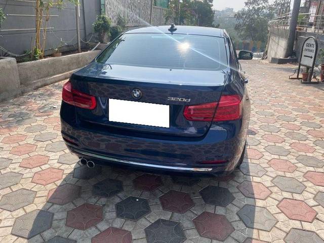 https://images10.gaadi.com/usedcar_image/3695470/original/processed_5fa085fa-c292-4de8-be76-e1f77bf9ecef.jpeg?imwidth=6401