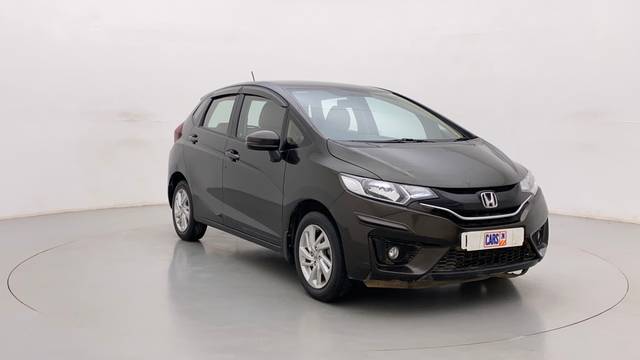 https://images10.gaadi.com/usedcar_image/3695530/original/259075e8-e61c-4689-86ff-6ca75feed513__44.jpg?imwidth=6400