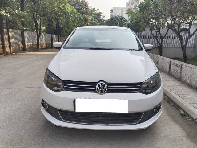 https://images10.gaadi.com/usedcar_image/3695556/original/processed_img2925119__used_car_2925119_1701332079.jpg?imwidth=6402