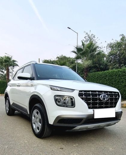 Hyundai Venue S Plus